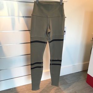 Alo Yoga High-Waist Legit Legging